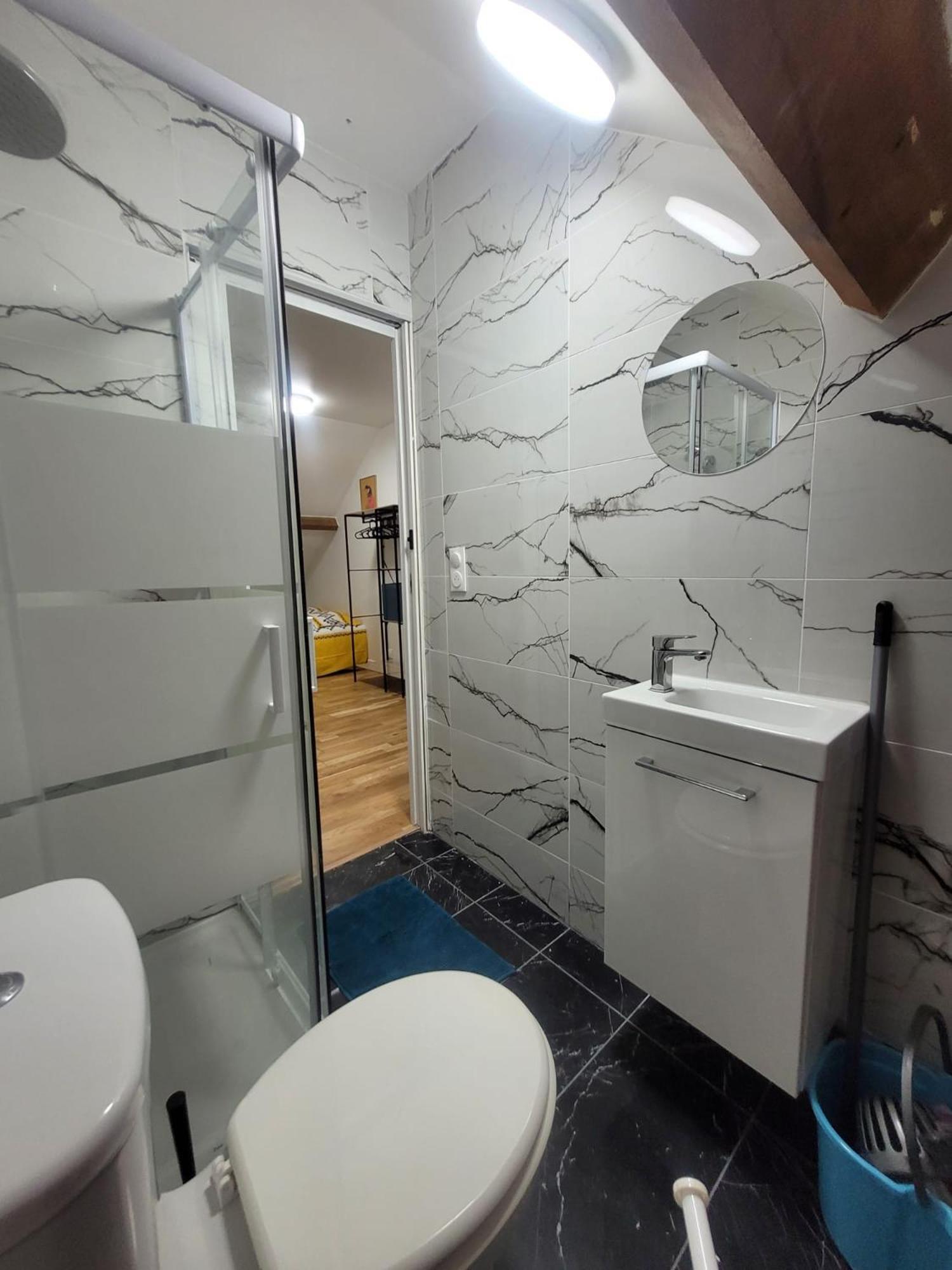 Appartements A Meaux - Proche De Disney Habitación foto